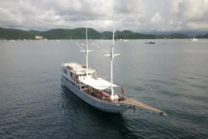 Lanakila Cruise